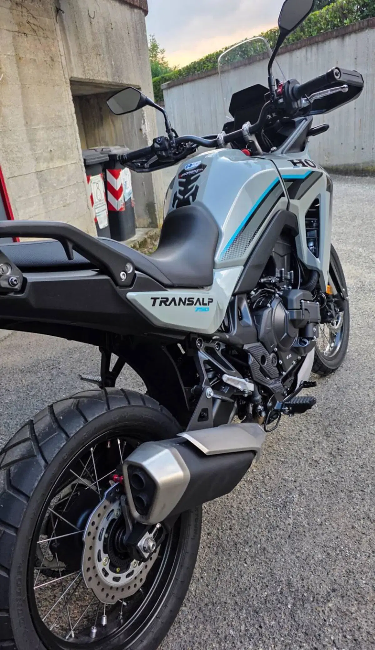 Honda Transalp XL750 (2026) (7)