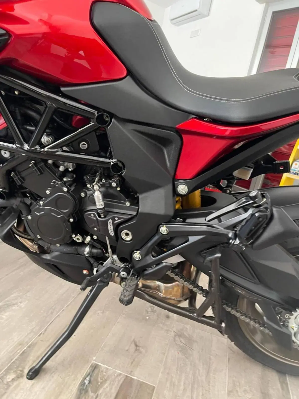 MV Agusta Turismo Veloce 800 Lusso SCS (2021 - 26) (13)