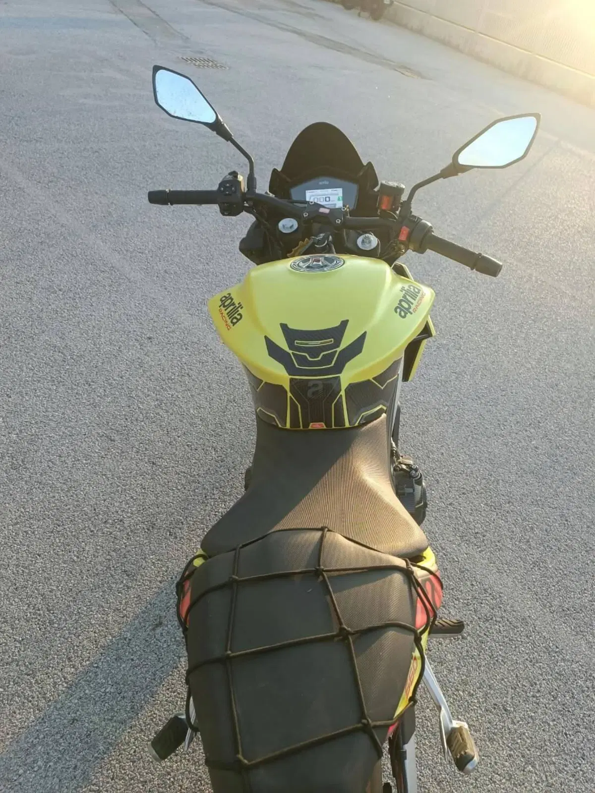 Aprilia Tuono 660 (2021 - 25) (4)