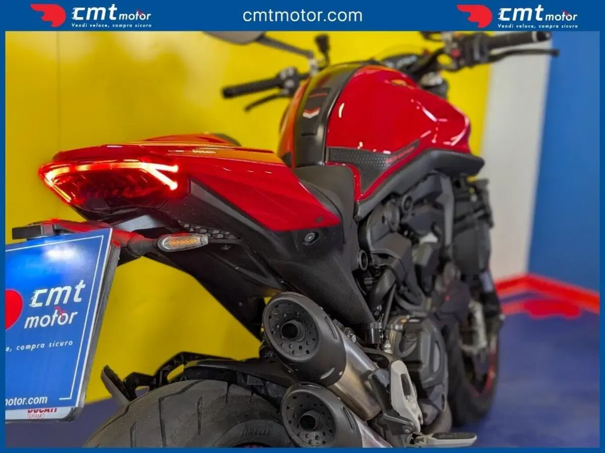 Ducati Monster 937 + (2021 - 25) (7)