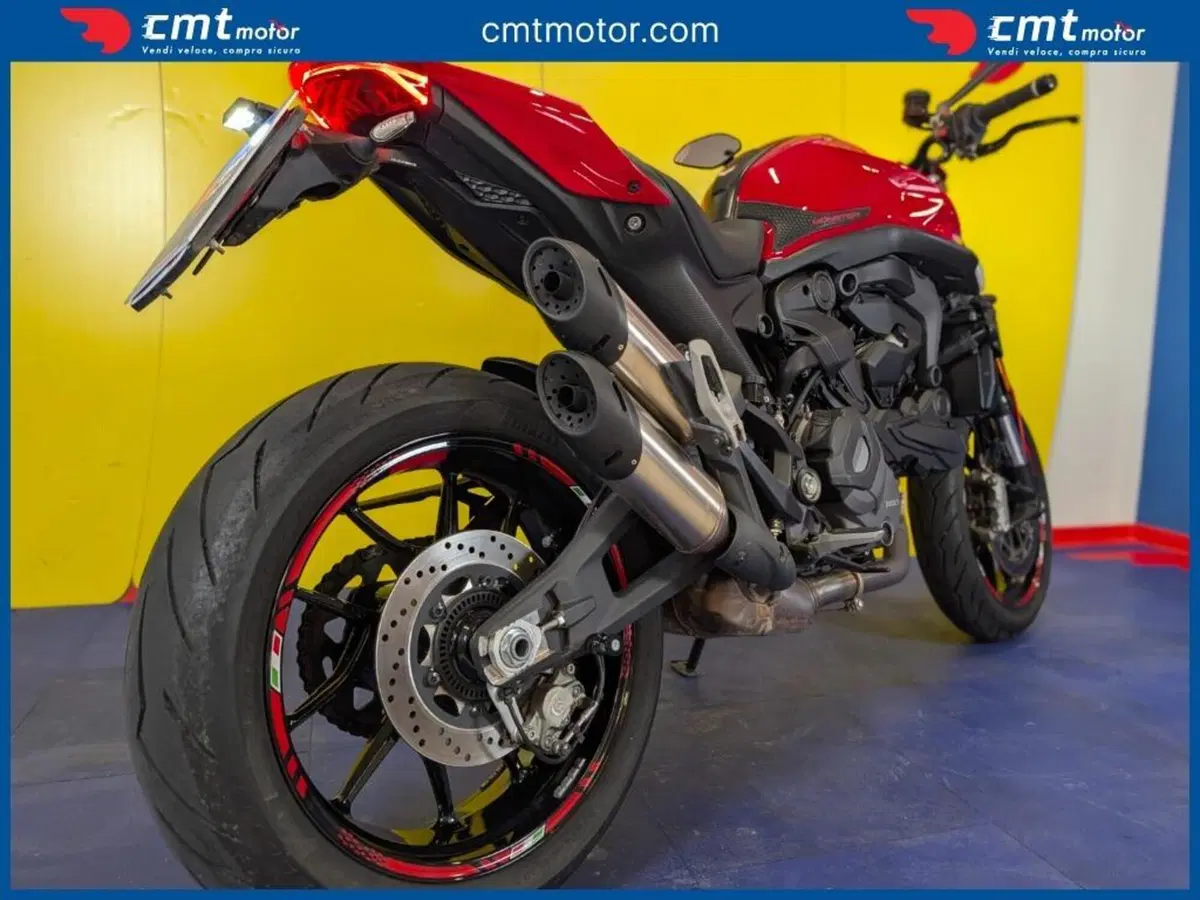 Ducati Monster 937 + (2021 - 25) (10)