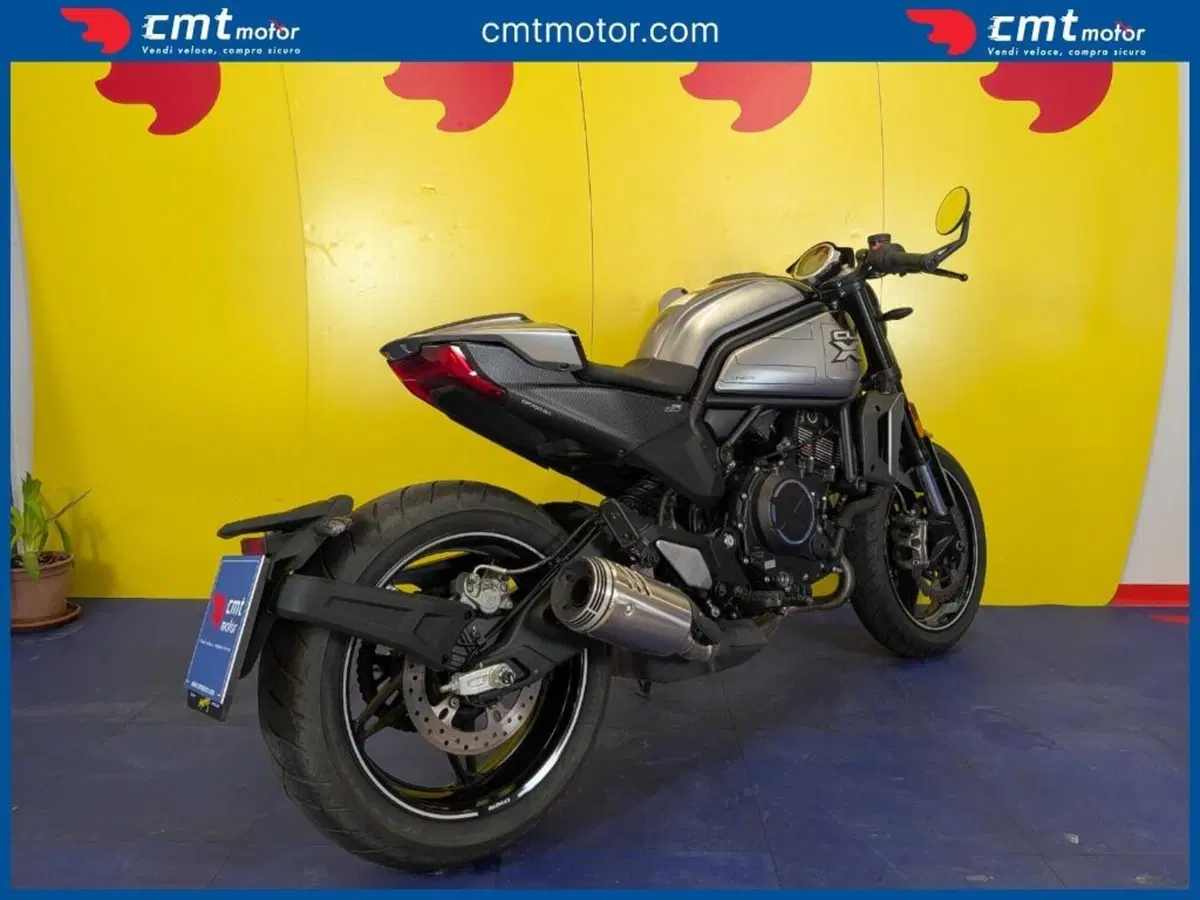CFMOTO 700CL-X Sport (2022 - 26) (4)