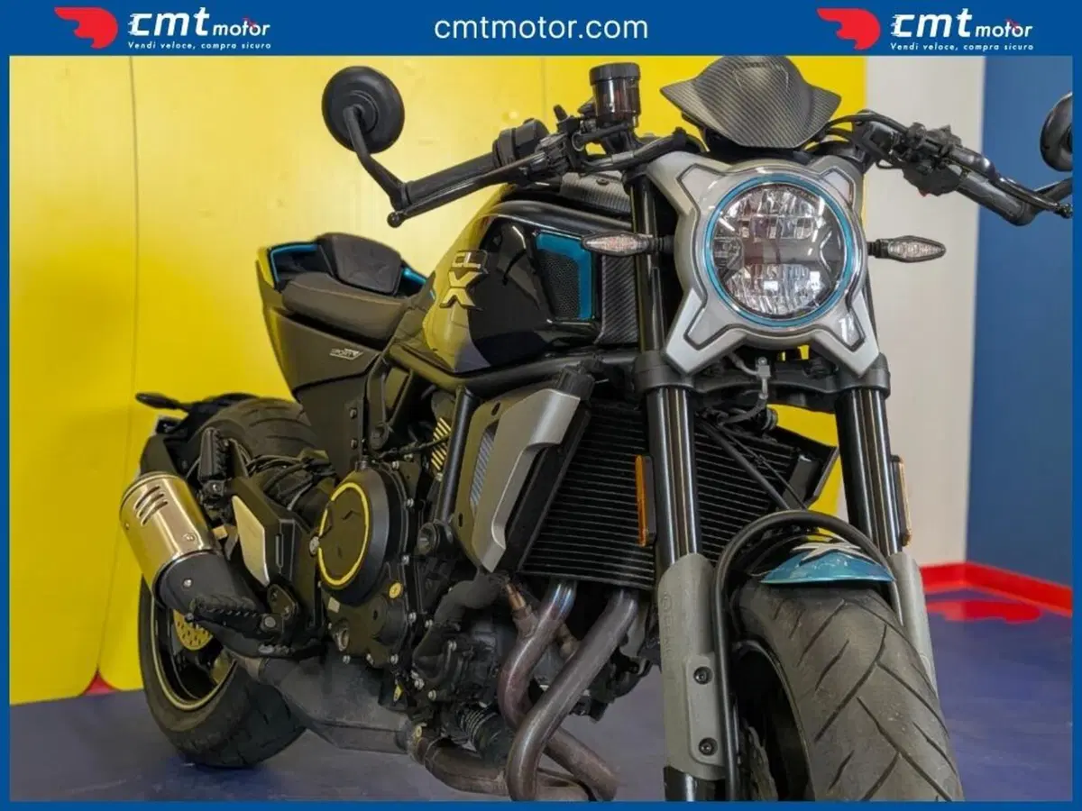CFMOTO 700CL-X Sport (2022 - 26) (8)