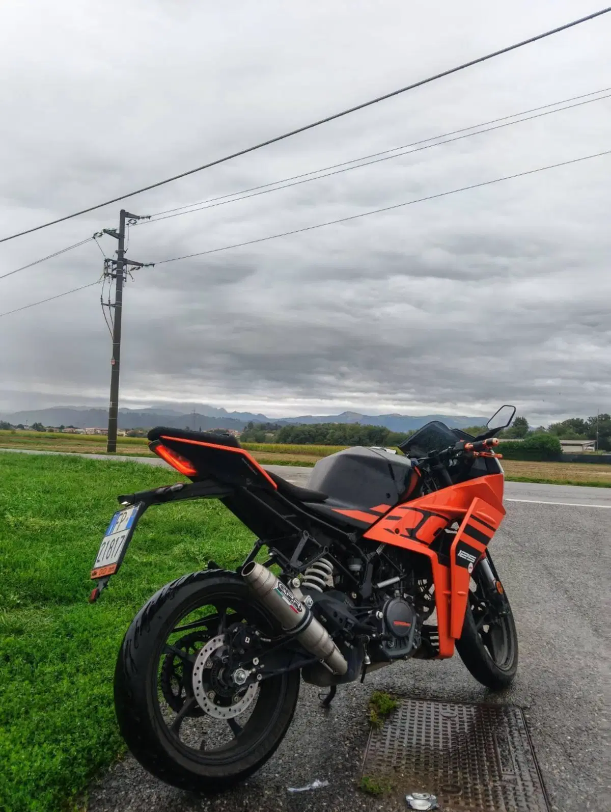 KTM RC 125 (2022 - 26) (2)