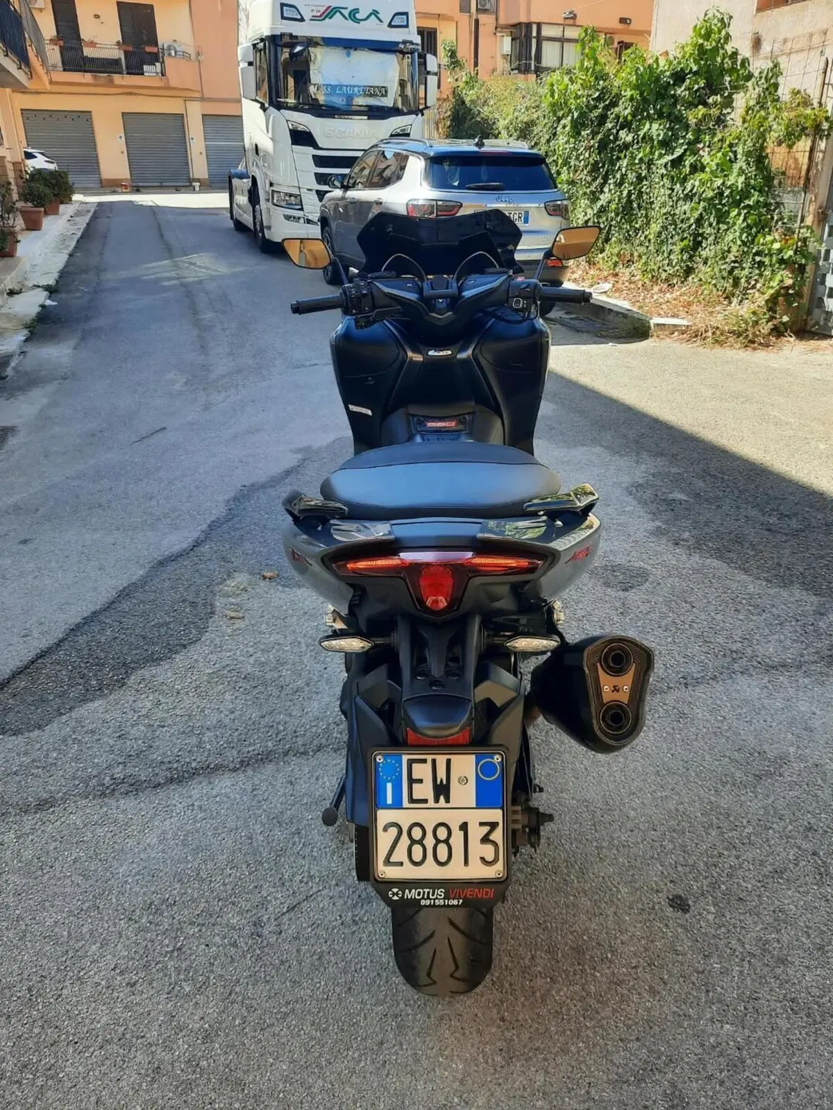 Yamaha T-Max 560 Tech Max (2021) (5)