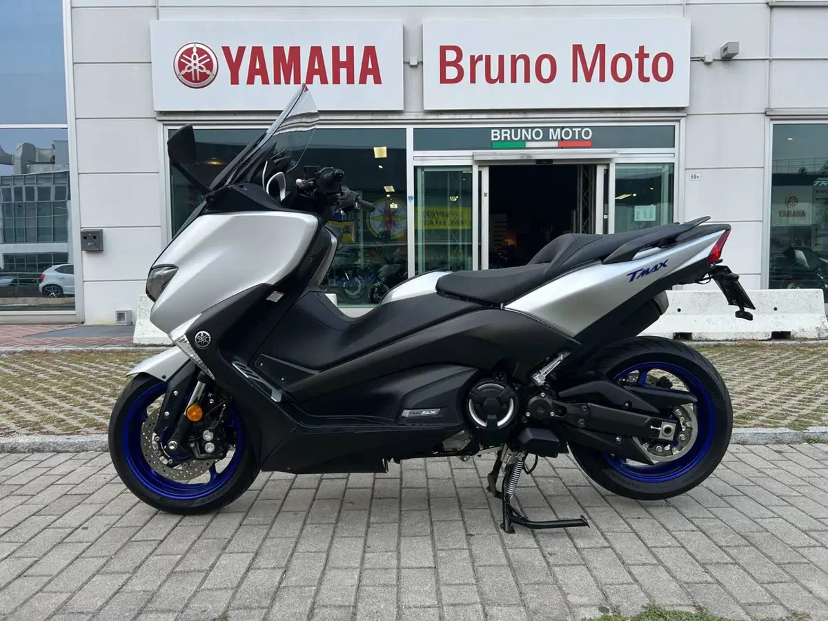 Yamaha T-Max 530 SX (2017 - 19) (2)