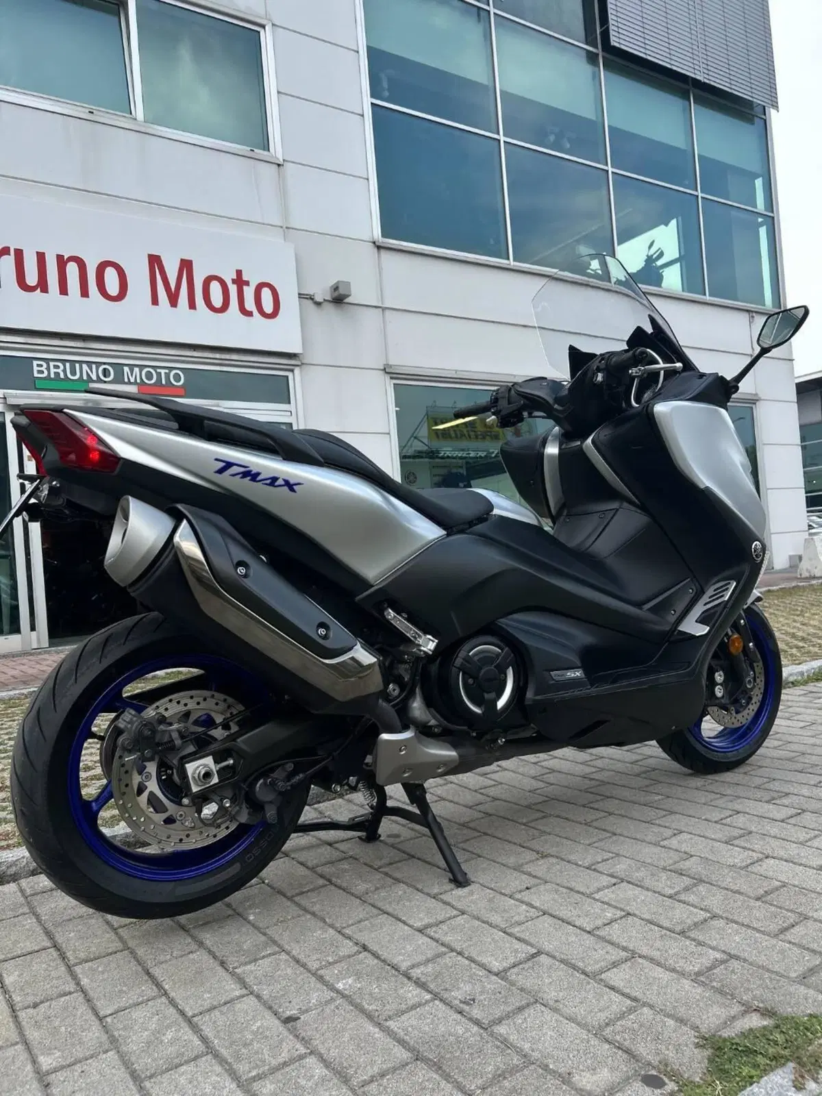 Yamaha T-Max 530 SX (2017 - 19) (4)