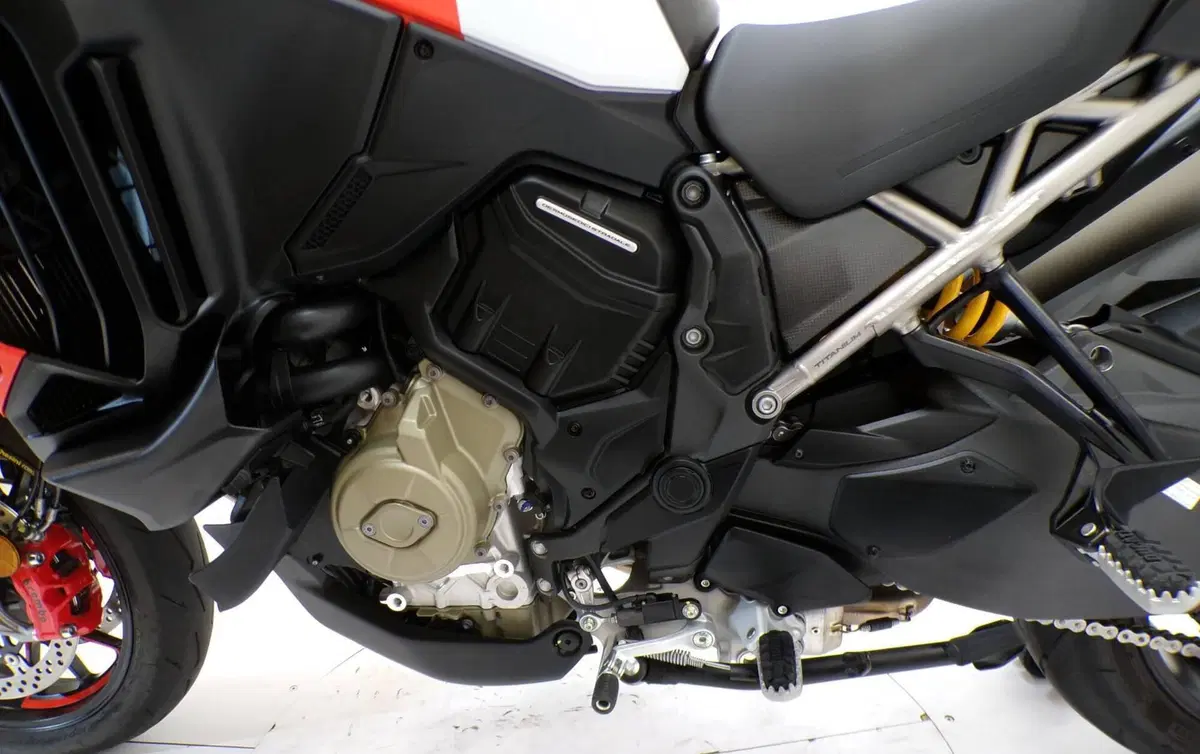 Ducati Multistrada V4 RS (2024 - 25) (7)