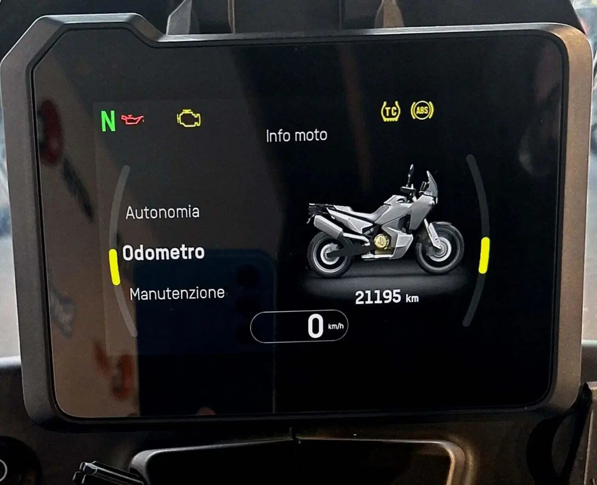Husqvarna Norden 901 (2022 - 26) (4)
