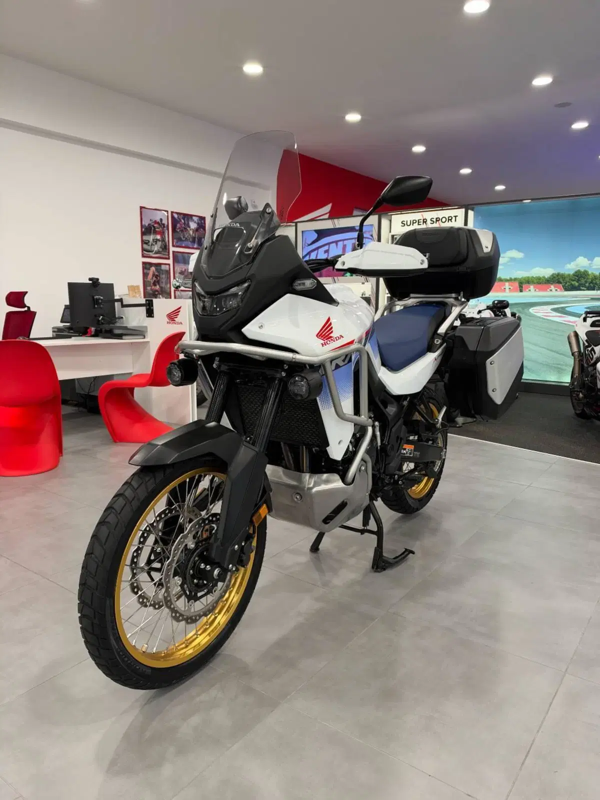 Honda Transalp XL750 (2025)