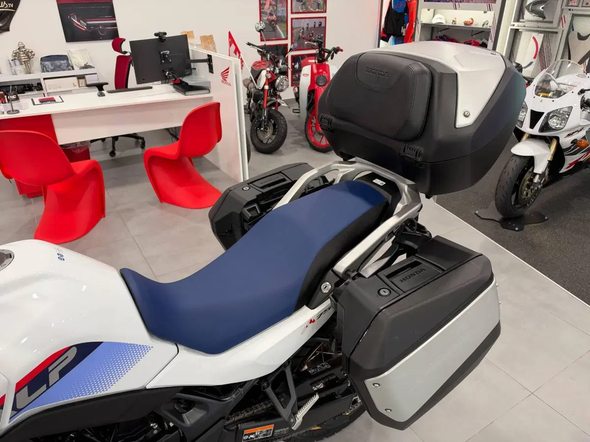 Honda Transalp XL750 (2025) (12)
