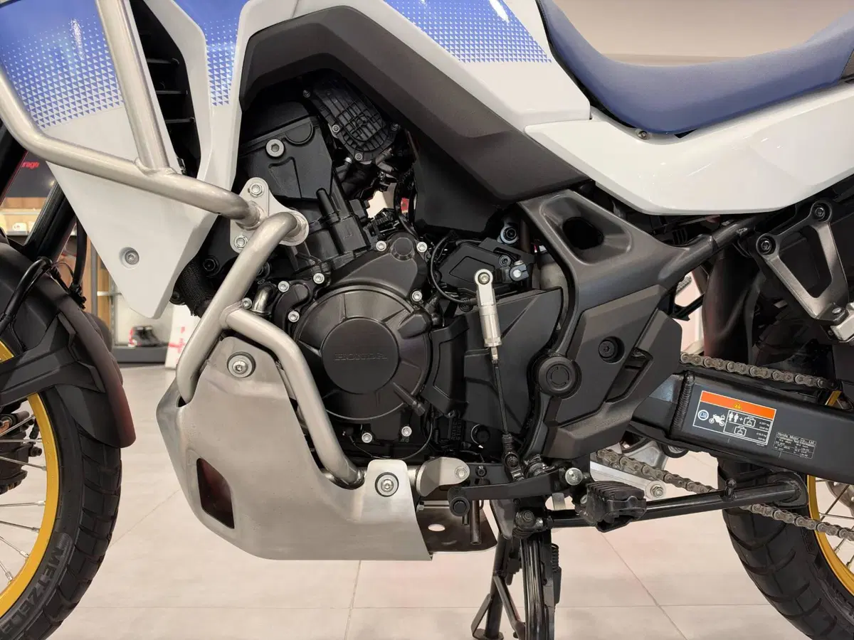 Honda Transalp XL750 (2025) (14)