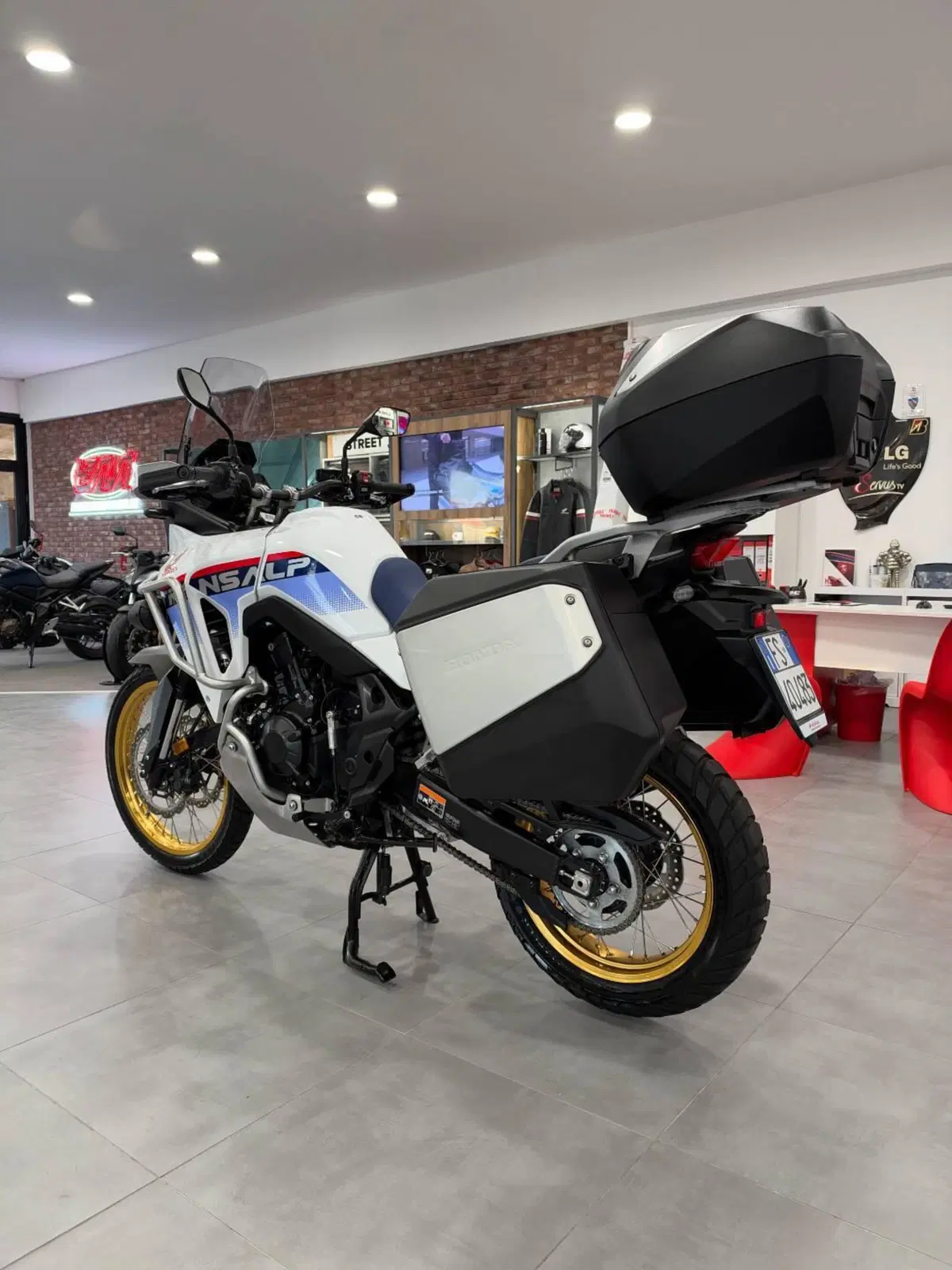 Honda Transalp XL750 (2025) (4)