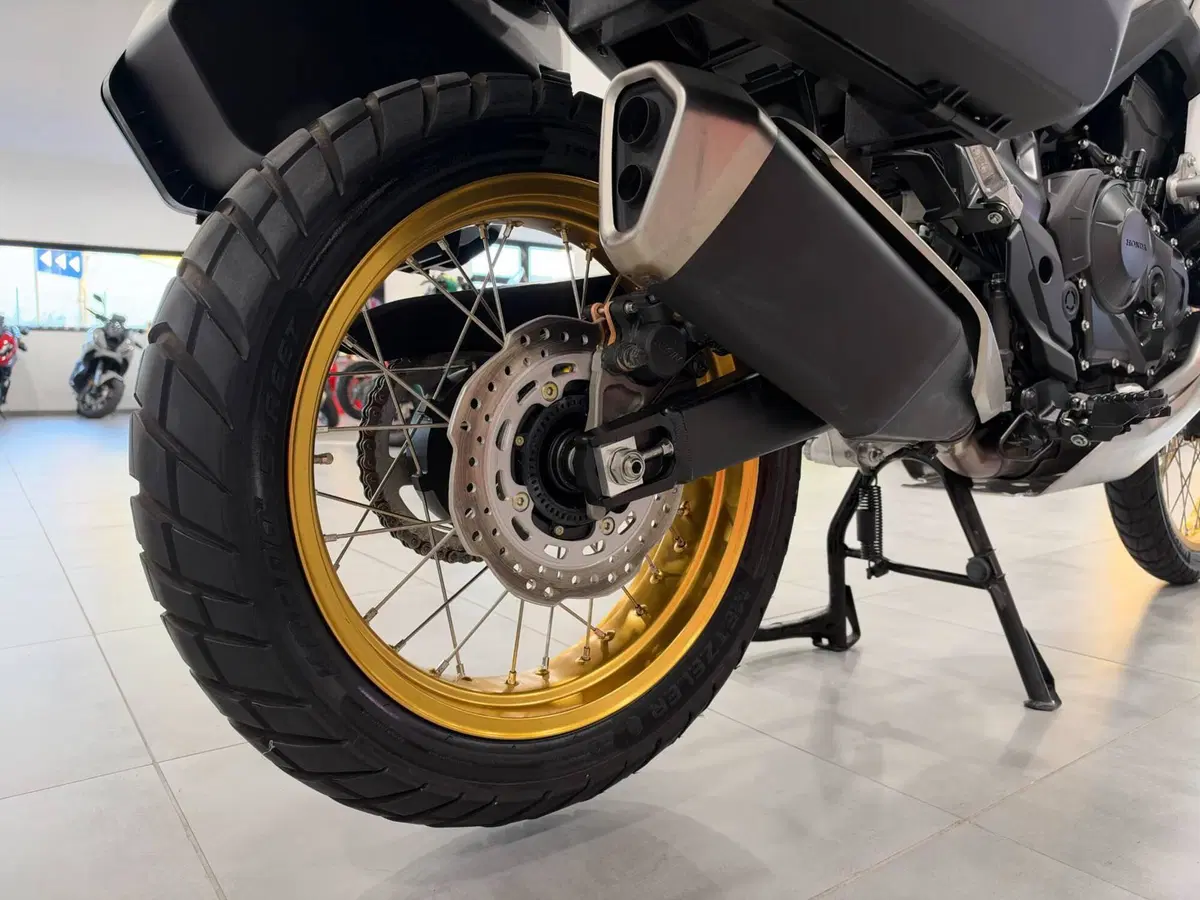 Honda Transalp XL750 (2025) (16)