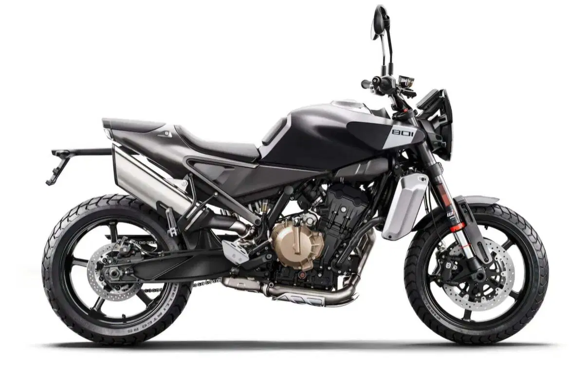 Husqvarna Svartpilen 801 (2024 - 26)