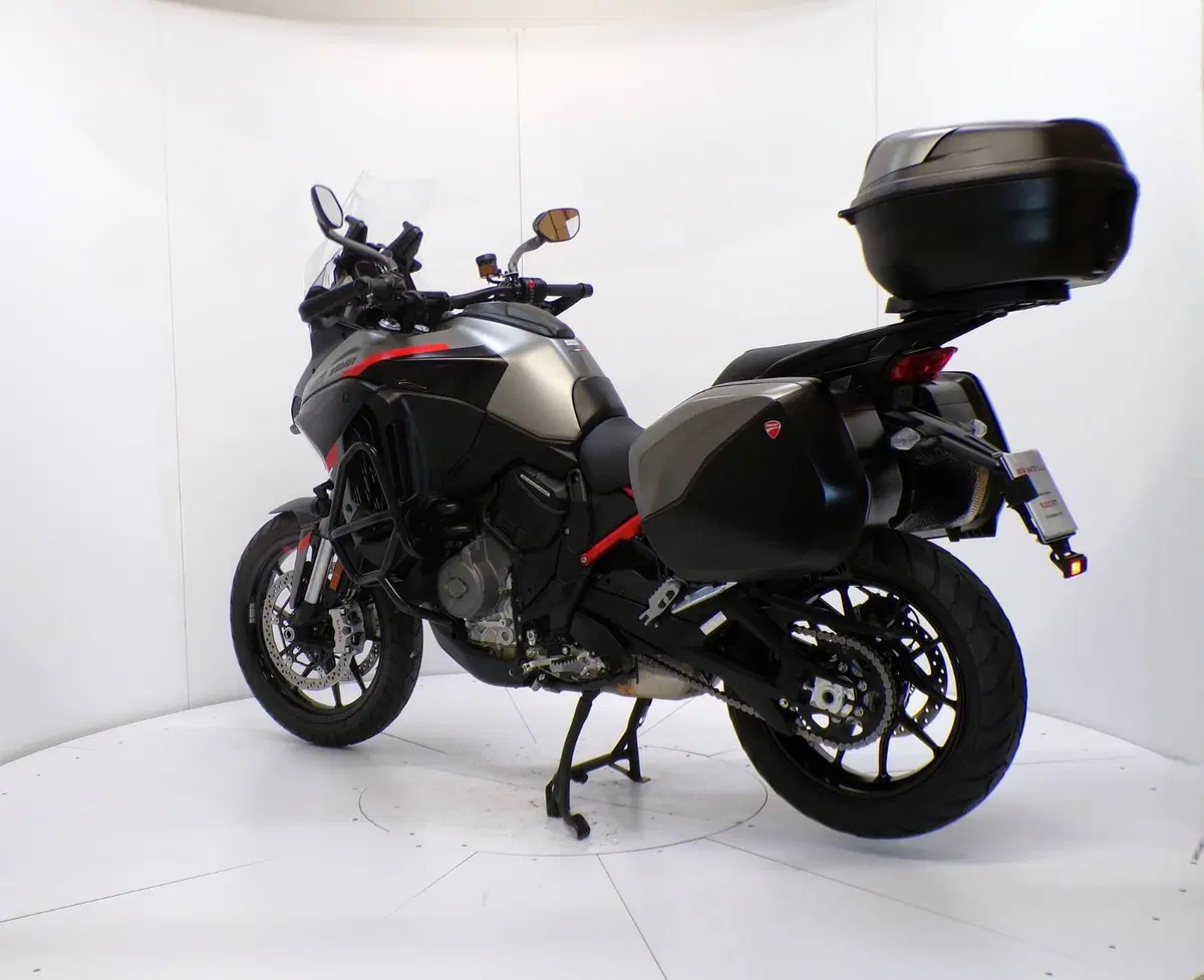 Ducati Multistrada V4 S Grand Tour (2024) (5)