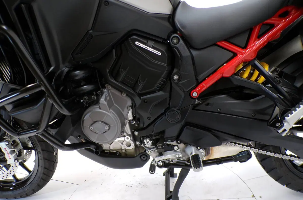 Ducati Multistrada V4 S Grand Tour (2024) (7)
