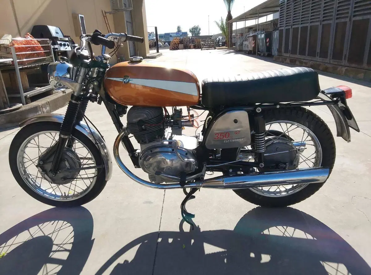 MV Agusta 350 GT (2)