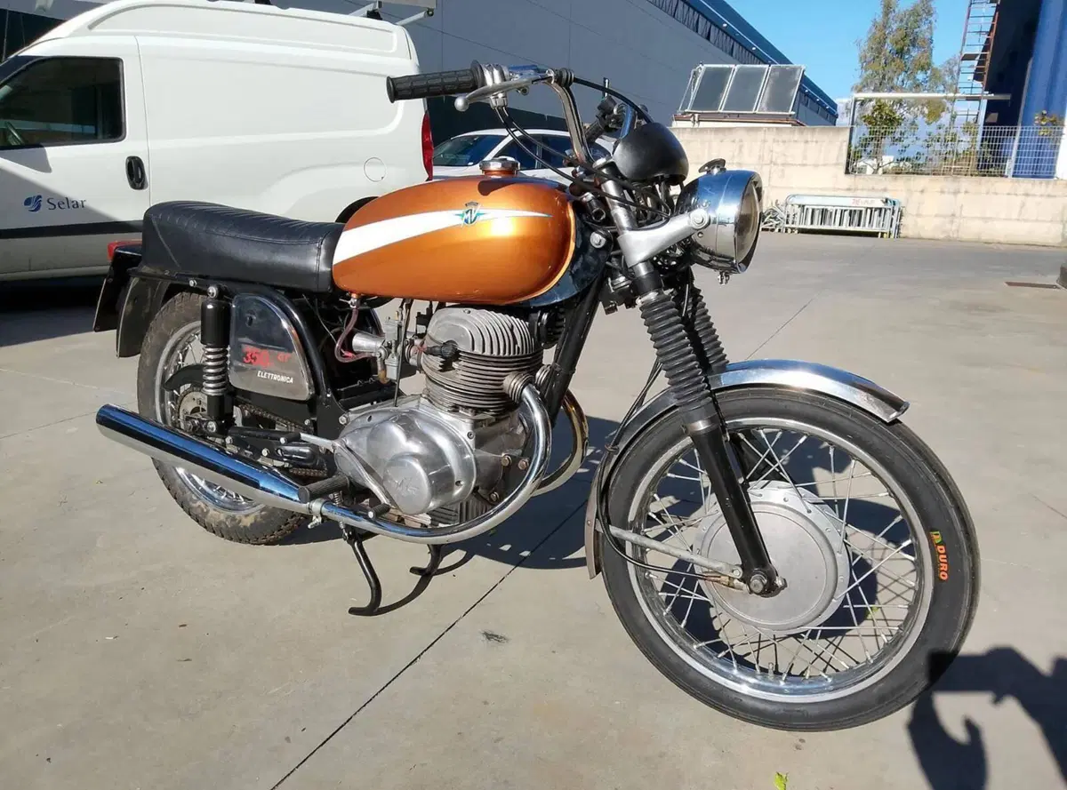 MV Agusta 350 GT (6)