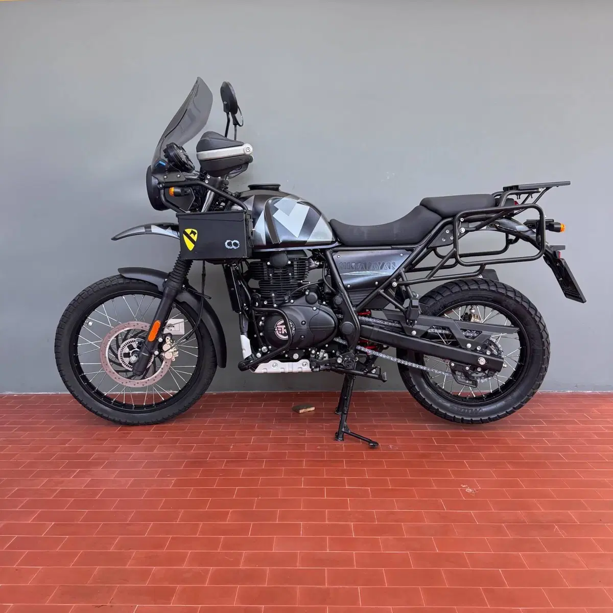 Royal Enfield Himalayan 411 (2021 - 24) (2)