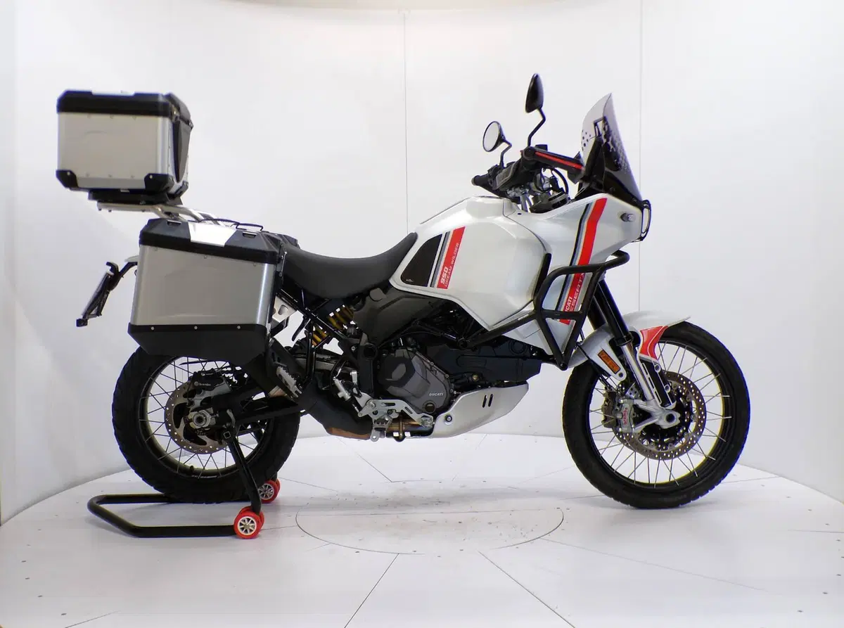 Ducati DesertX (2022 - 25)