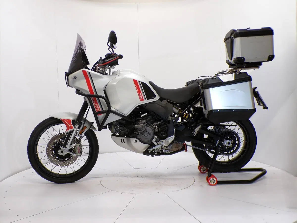 Ducati DesertX (2022 - 25) (4)