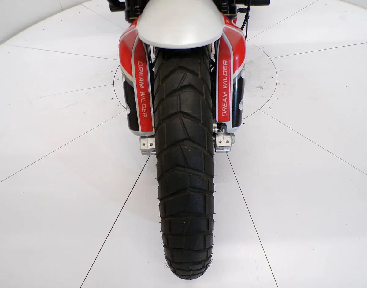 Ducati DesertX (2022 - 25) (10)