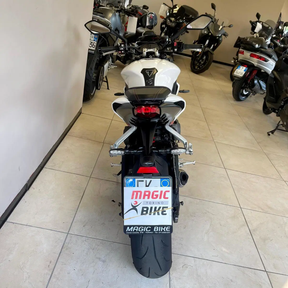 Triumph Street Triple ABS (2013 - 17) (7)