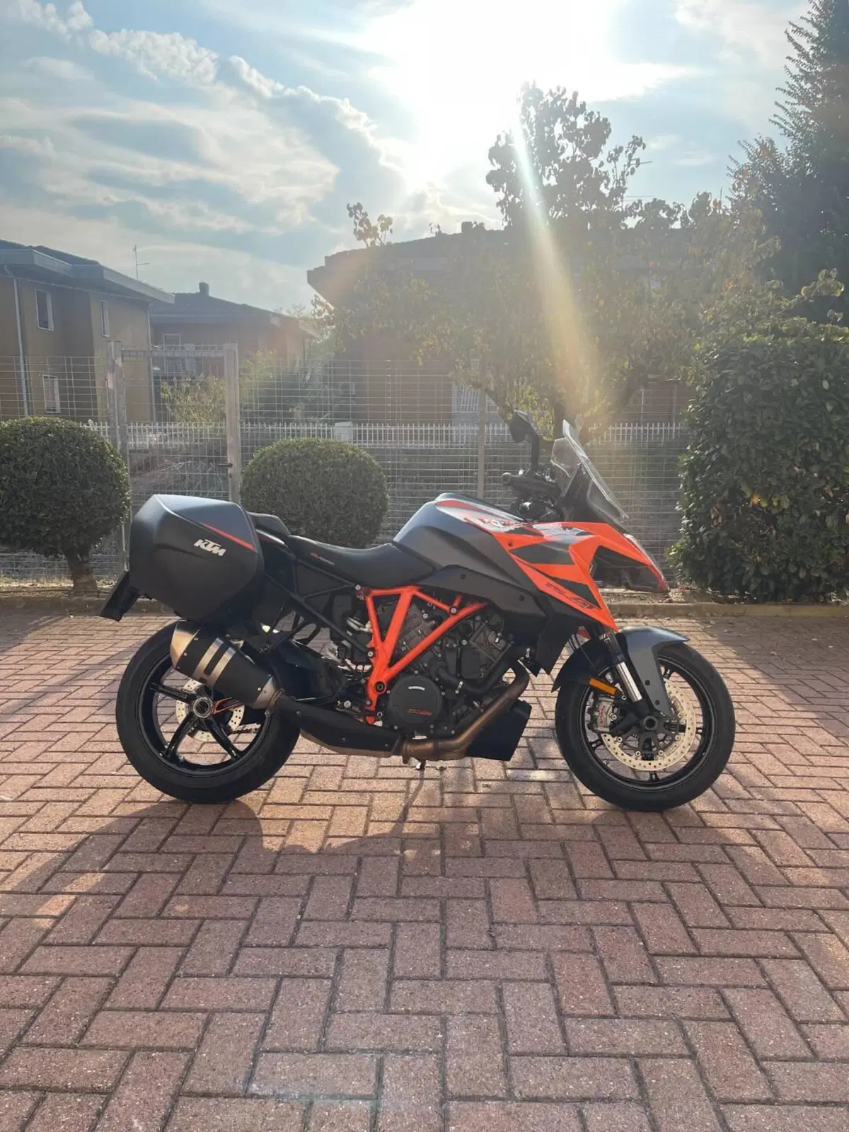 KTM 1290 Super Duke GT (2021 - 25)