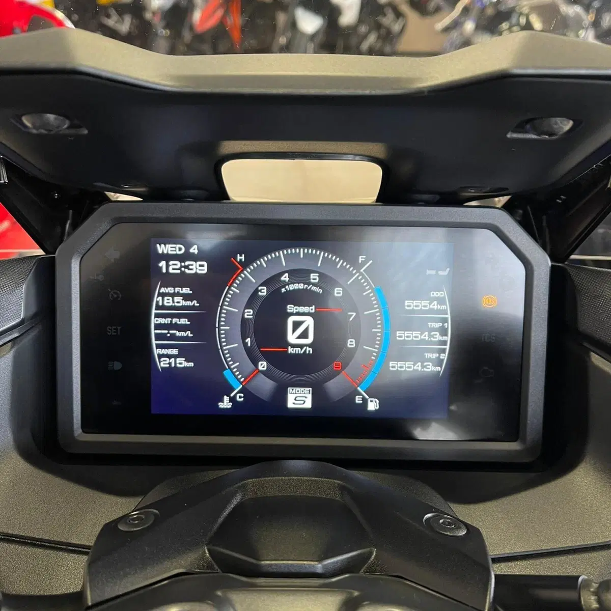 Yamaha T-Max 560 Tech Max (2022 - 24) (2)