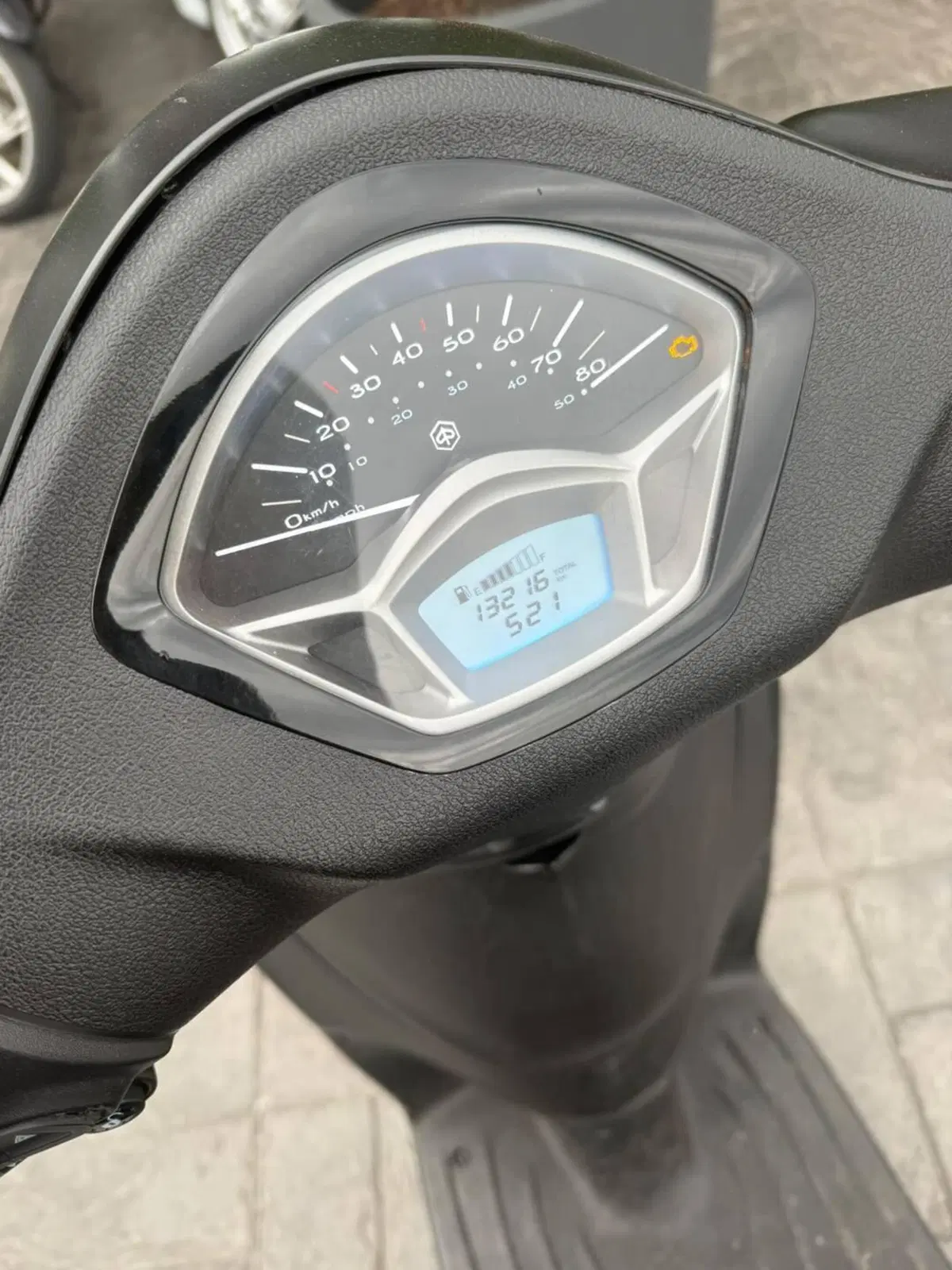 Piaggio Liberty 50 3V (2021 - 24) (6)