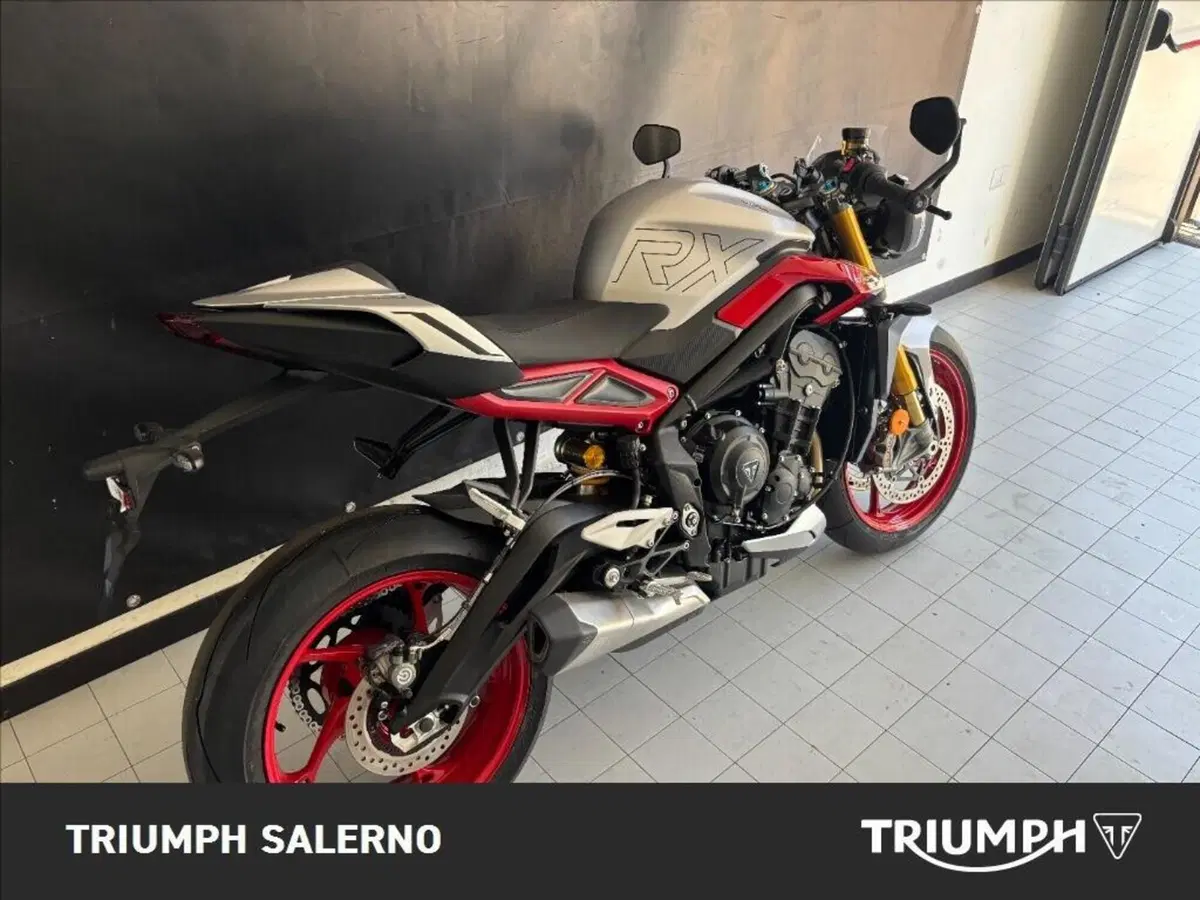 Triumph Street Triple 765 RX (2026) (3)