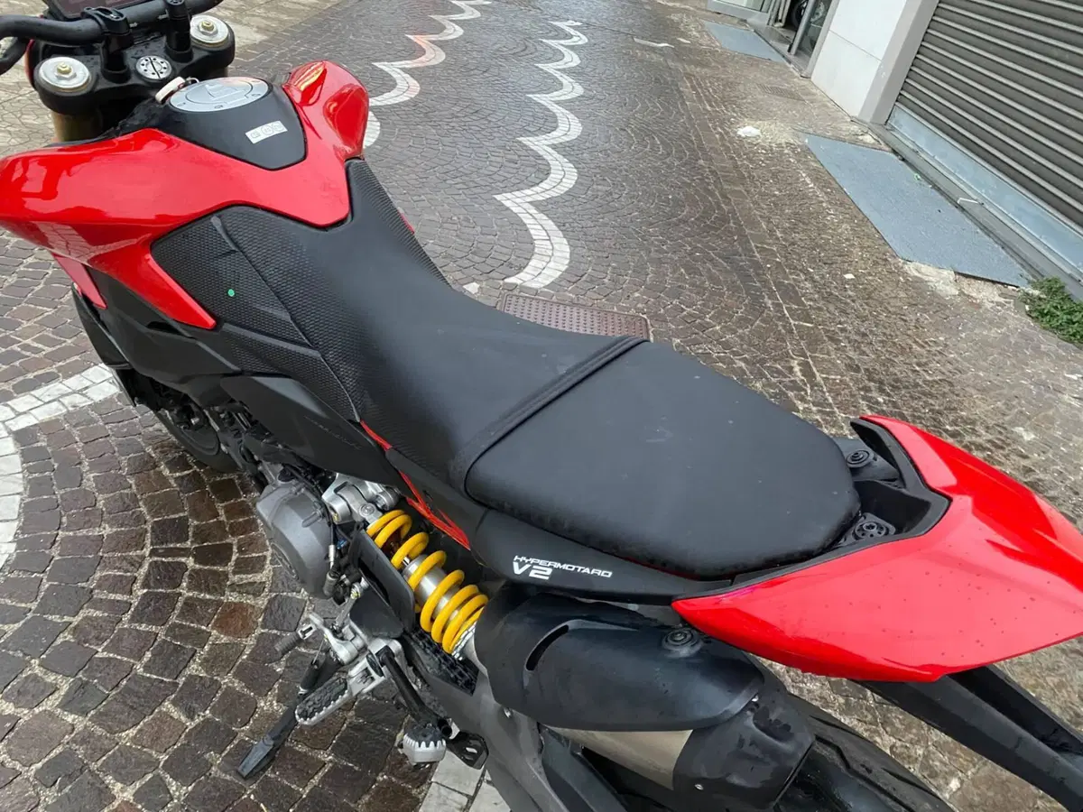 Ducati Hypermotard V2 (2026) (5)