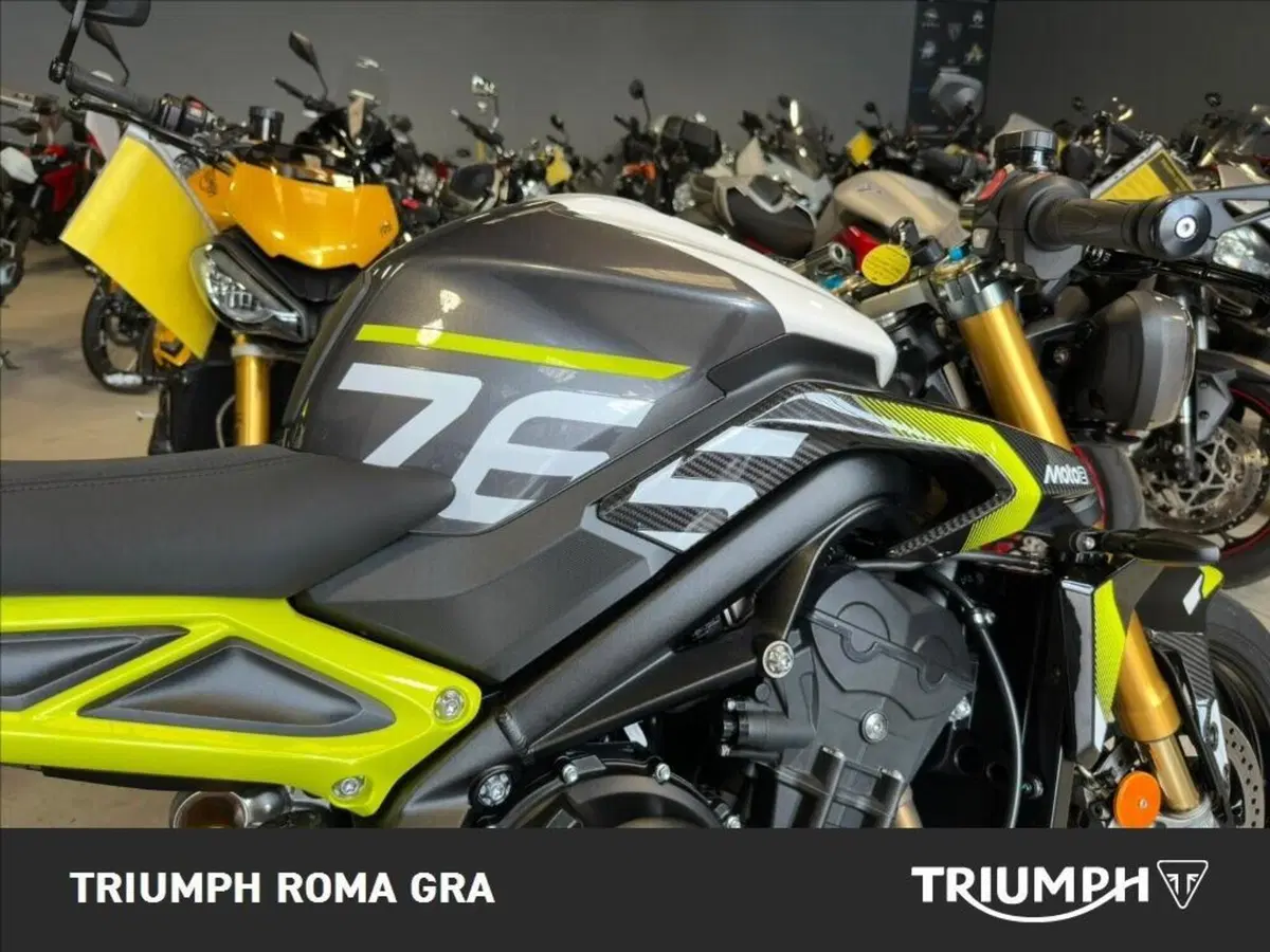 Triumph Street Triple 765 Moto2 (2026) (13)