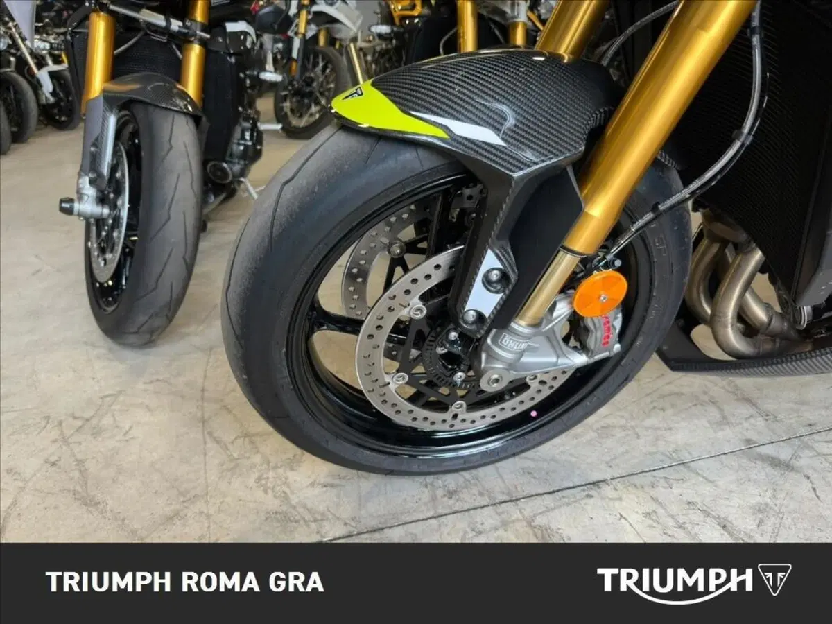 Triumph Street Triple 765 Moto2 (2026) (8)