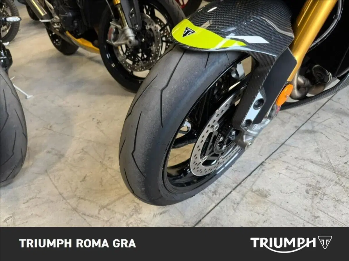 Triumph Street Triple 765 Moto2 (2026) (23)