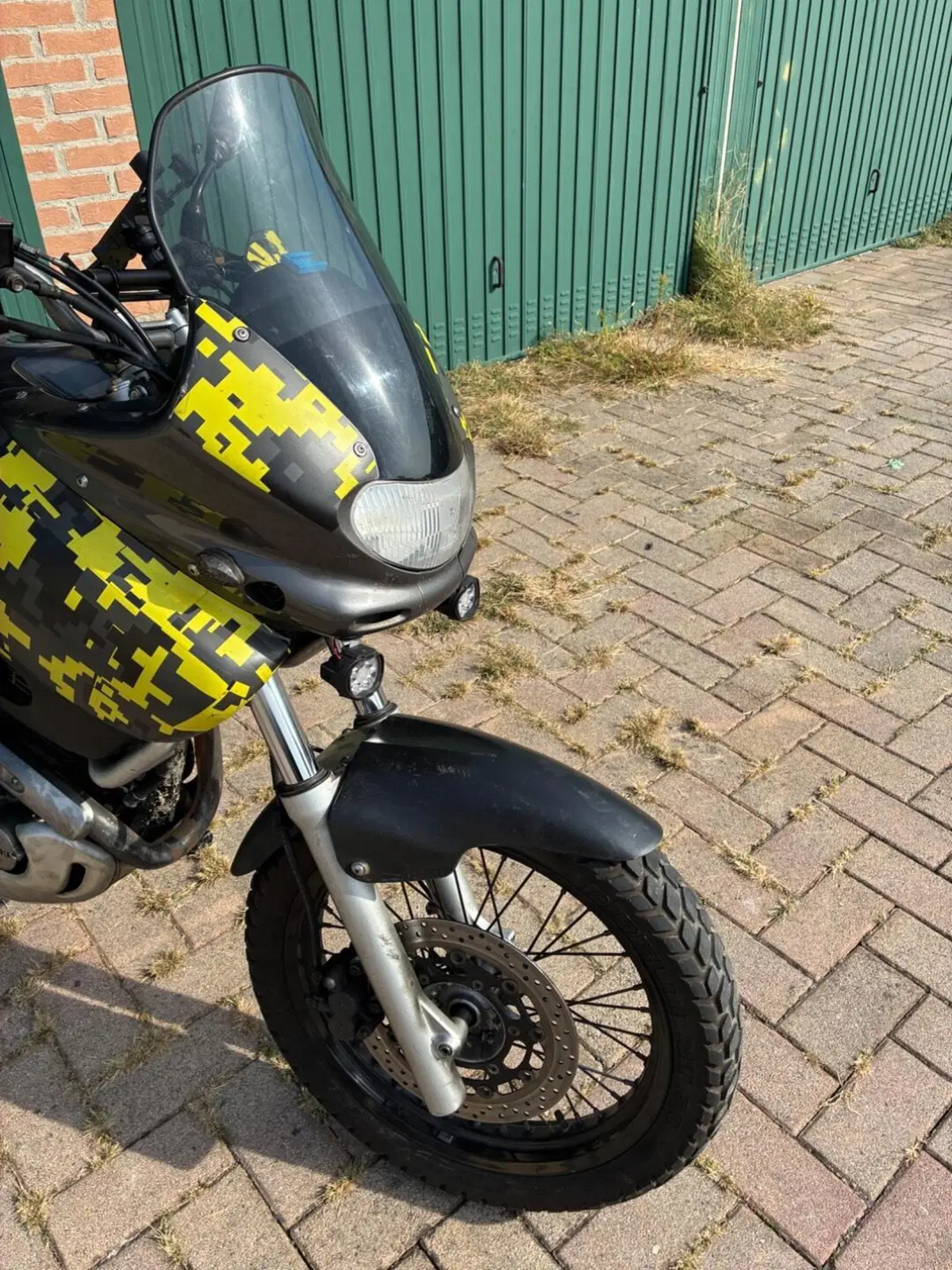 Suzuki XF 650 Freewind (1997 - 03) (4)