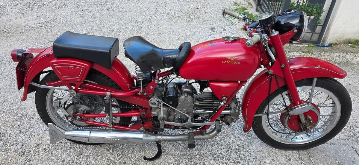 Moto Guzzi FALCONE TURISMO (2)