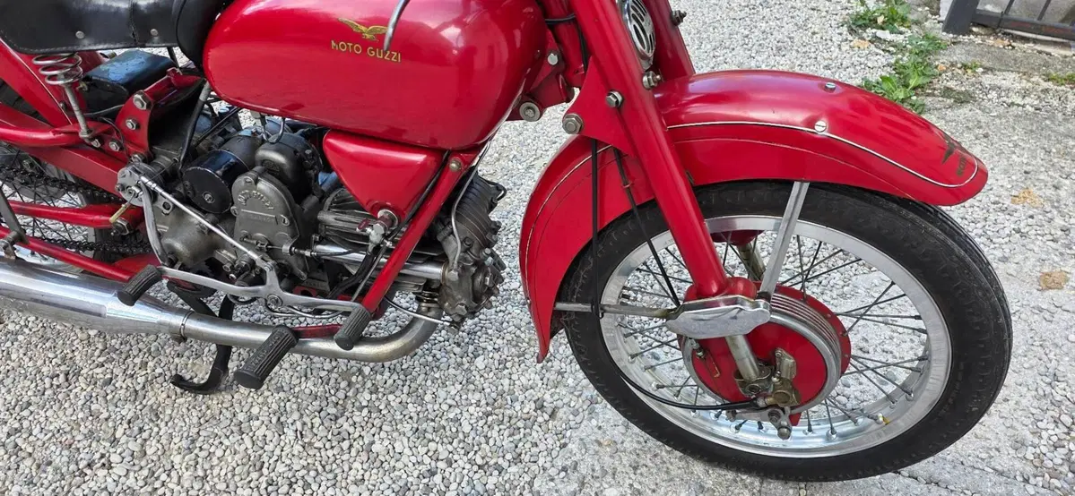 Moto Guzzi FALCONE TURISMO (3)