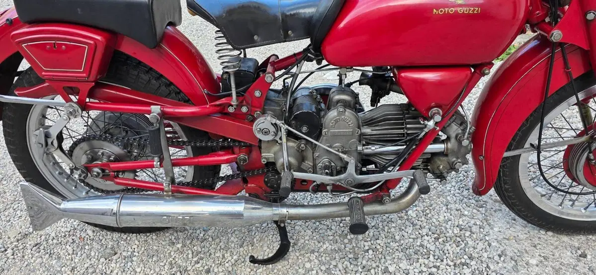 Moto Guzzi FALCONE TURISMO (4)
