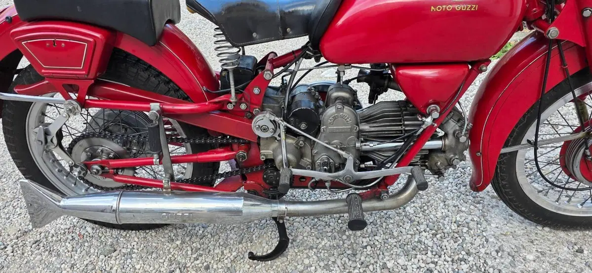 Moto Guzzi FALCONE TURISMO (5)