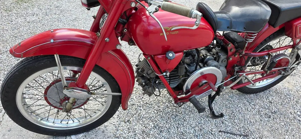 Moto Guzzi FALCONE TURISMO (7)