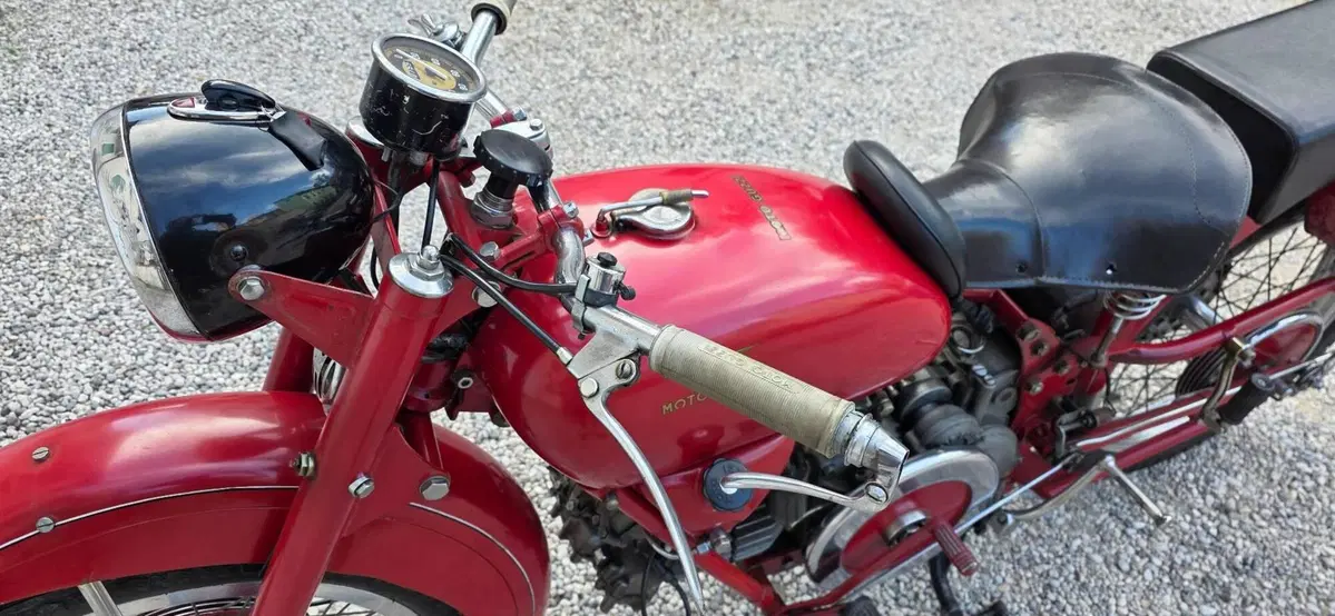 Moto Guzzi FALCONE TURISMO (8)