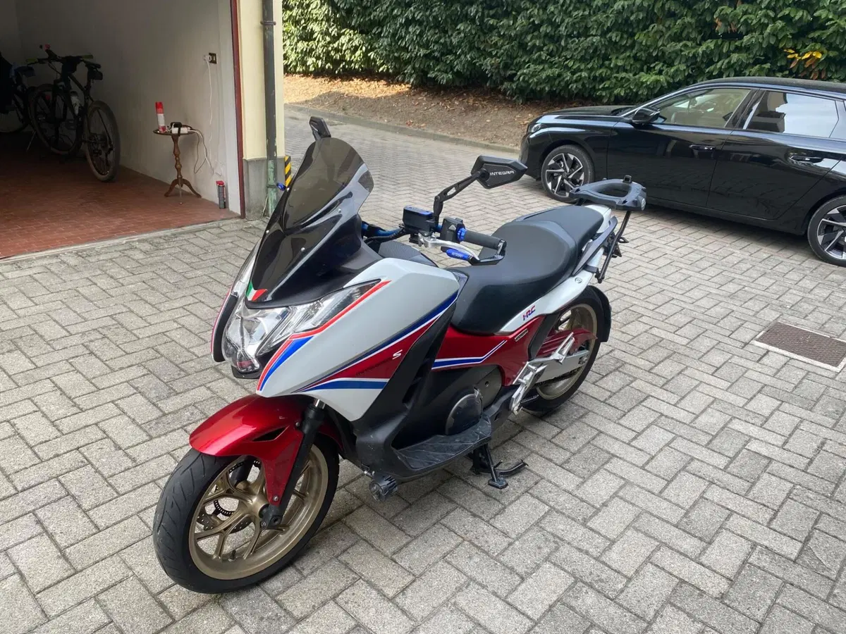 Honda Integra 750 DCT ABS (2014 - 15) (6)