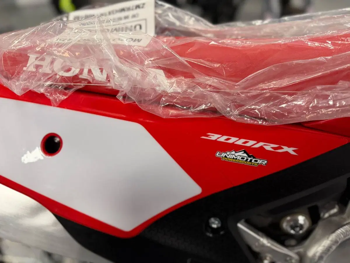Honda CRF 300RX Enduro (2026) (7)