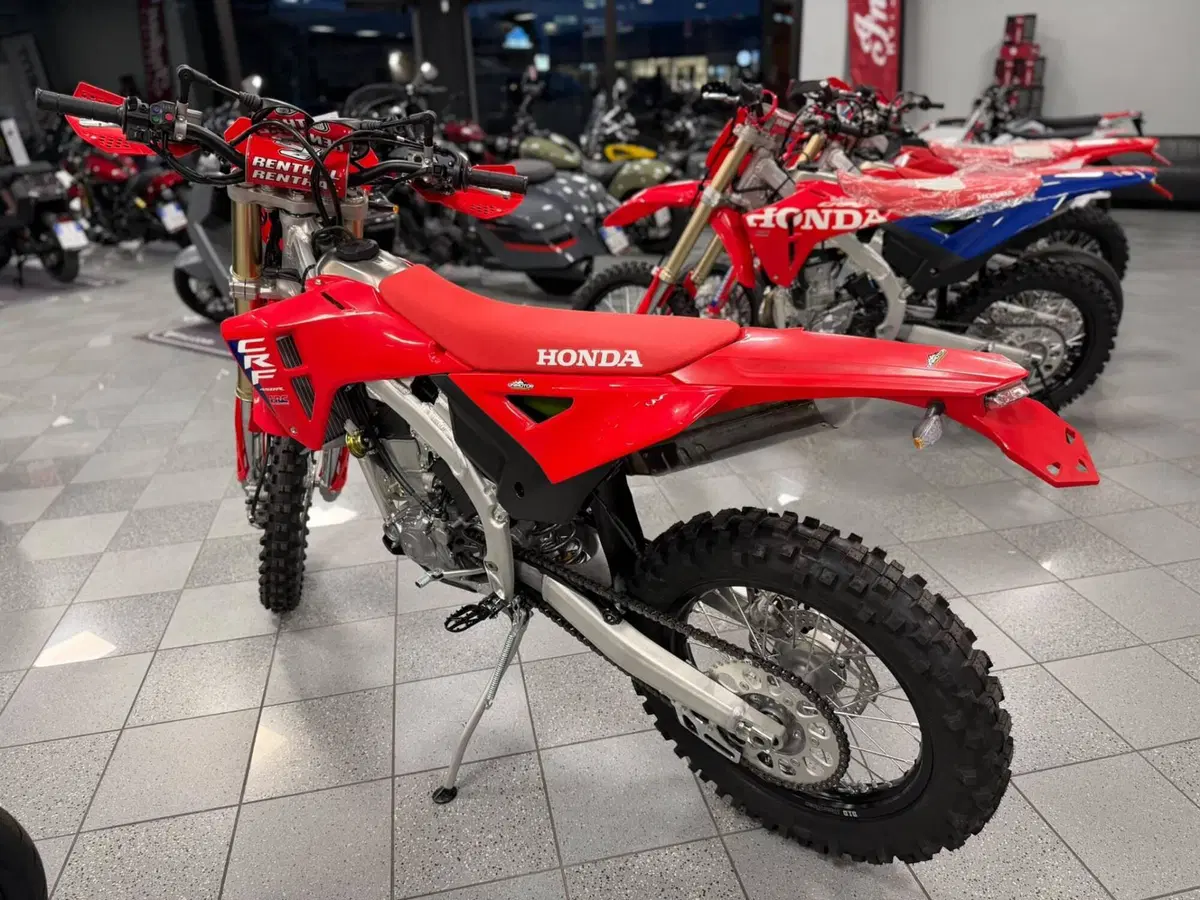 Honda CRF 450RX Enduro (2026) (4)
