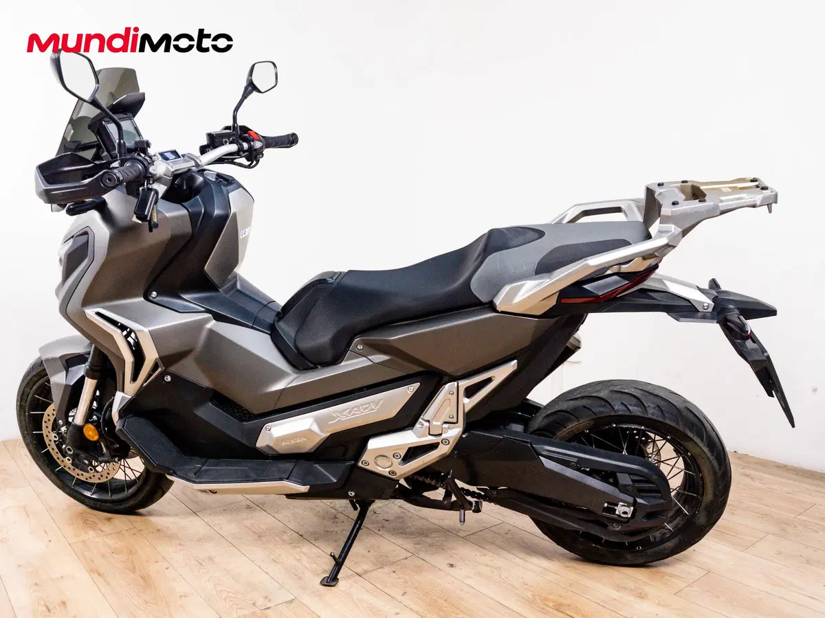 Honda X-ADV 750 (2017) (7)