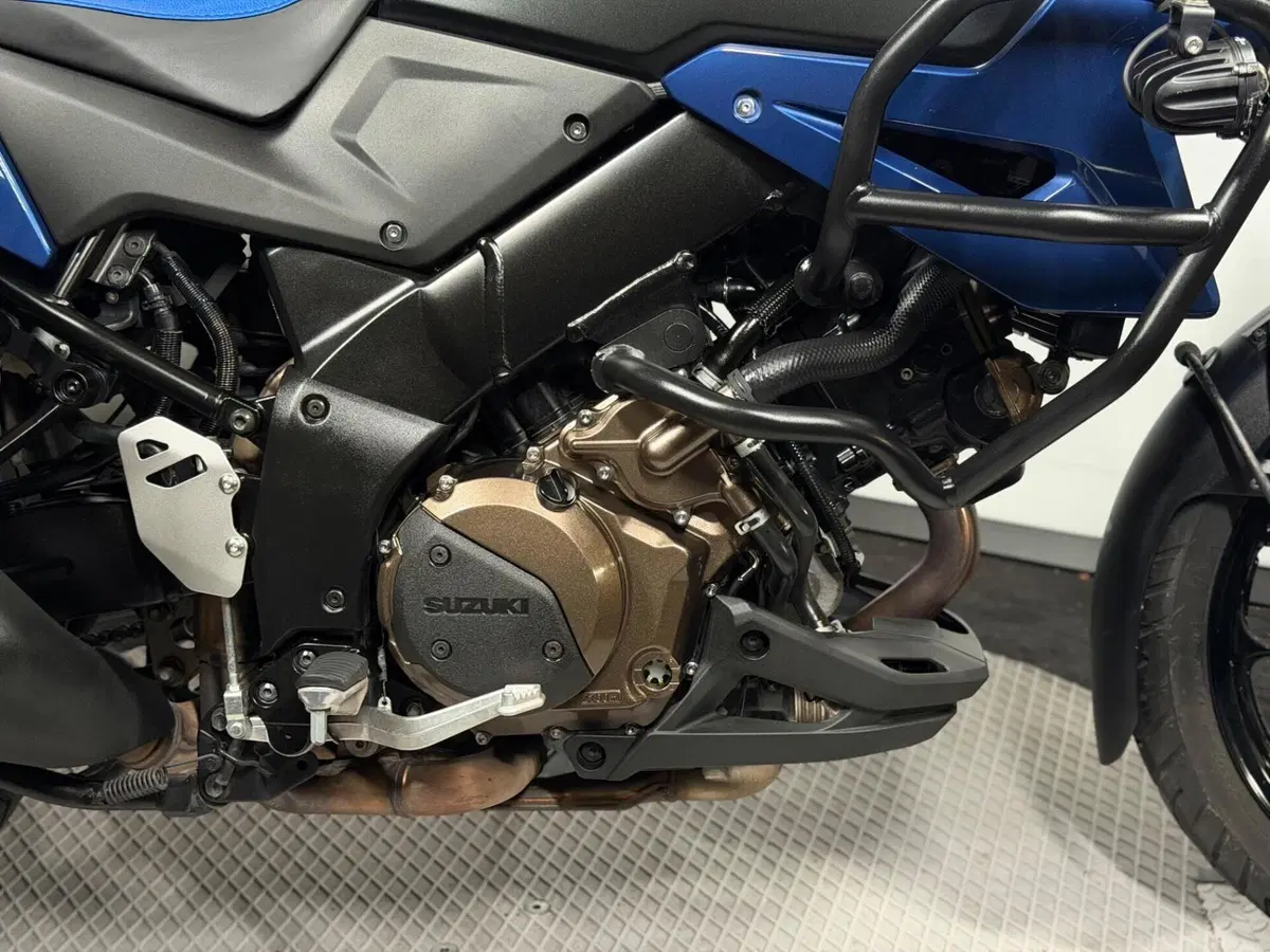 Suzuki V-Strom 1050SE (2023 - 24) (5)