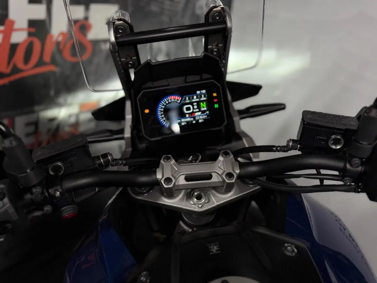 Suzuki V-Strom 1050SE (2023 - 24) (16)