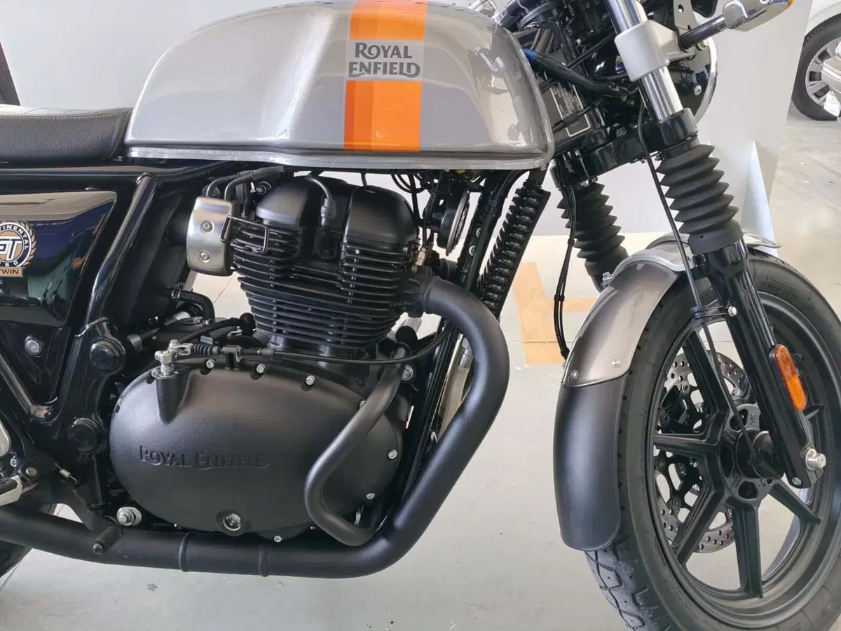 Royal Enfield Continental GT 650 (2021 - 26) (8)